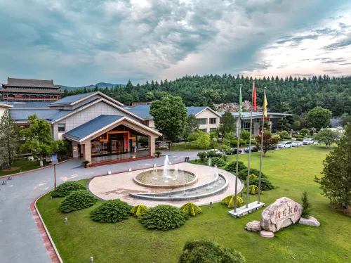 Xiangfu Manor Hotel فنادق في يانغ تشنغ