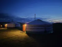 1000 Starlight Steppe Camp  호텔