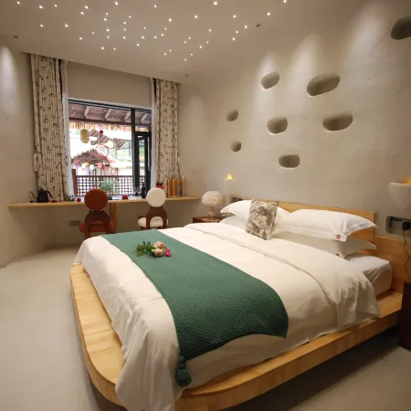 Qinling Xishi Mountain Lodge