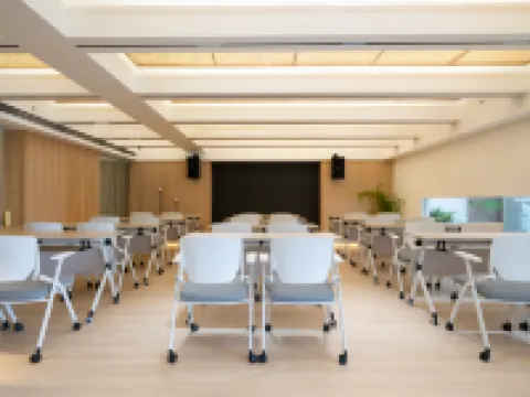 JI Hotel (Jiangmen Pengjiang Wanda Plaza Baishi Avenue) โรงแรมในเจียงเหมิน