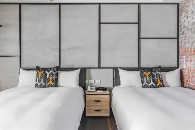 Warehouse Inn Hotels in Main Street Kenting