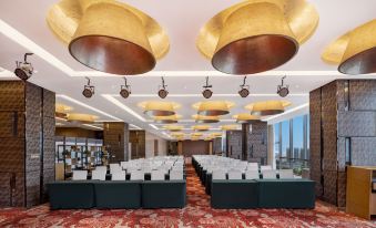 City Hotel