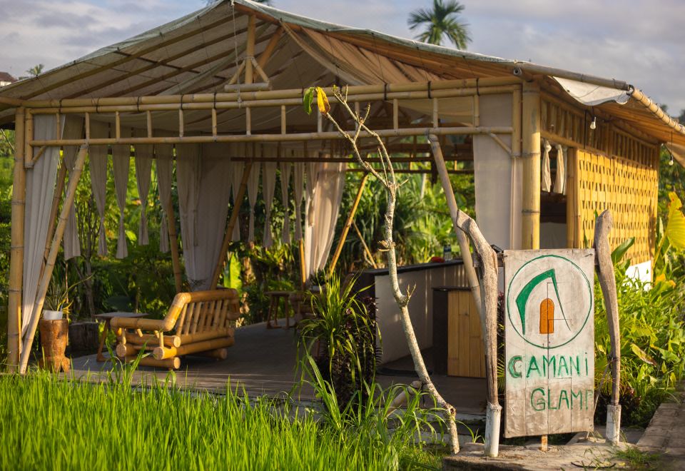 아메드 케분 와얀 수영장