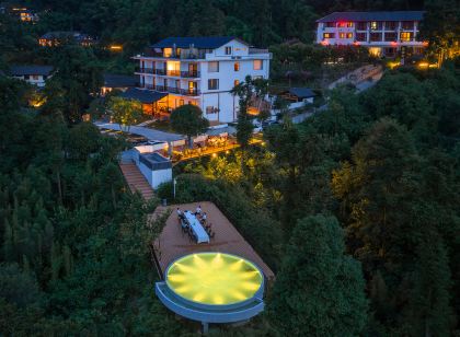 峨眉山淓雲積民宿