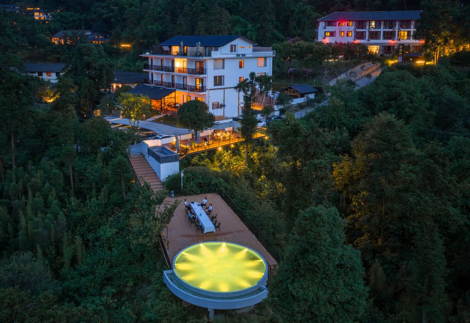 hotel overview picture