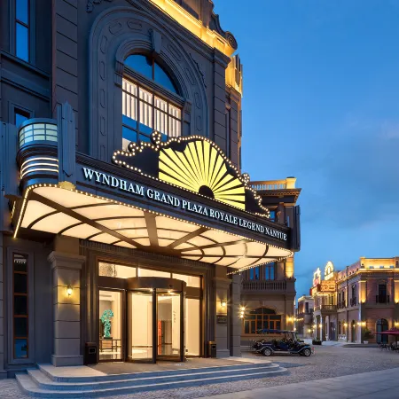WYNDHAM GRAND PLAZA ROYALE LEGEND NANYUE