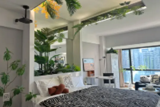 Wuhan Lakeside Homestay