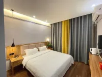 Yuenan Hotel (Tanghe)