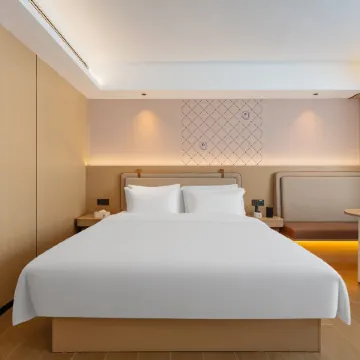 Zhiji Hotel (Le'an County People's Government Sijiu Plaza)