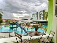 Manhattan PoolView 3bedroom suite Netflix |  Ipoh Station18