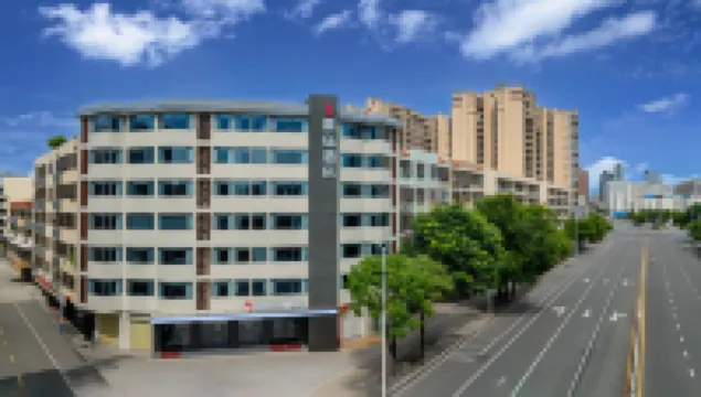 HILYN HOTEL