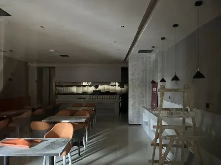 Wanjing Hotel (Taiyuan Changfeng Business District The Mix) Отели рядом с достопримечательностью «Taishan Longquan Temple»