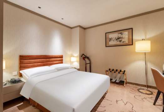 호텔 로비 및 외관