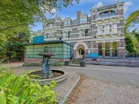 Liverpool Aigburth Sefton Park Hotel By Belvilla Hotels near 20 Forthlin Road
