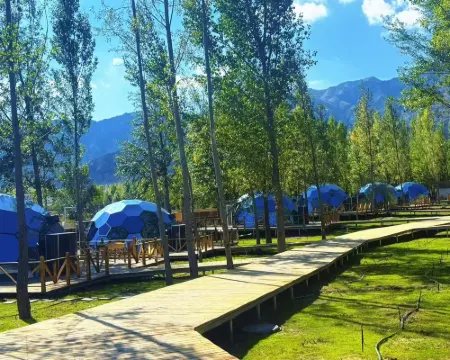 溫泉縣賽湖印象·星嶼溫泉度假營地 温泉縣酒店