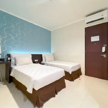 Hotel 88 Embong Kenongo Hotel dekat Patung Joko Dolog