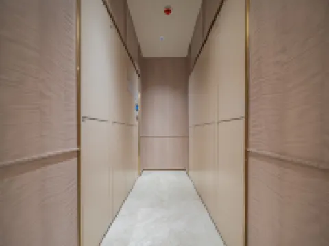 HanTing Hotel (Kashgar Ancient City Scenic Area Commercial Pedestrian Street) โรงแรมใกล้จตุรัสคนเมือง