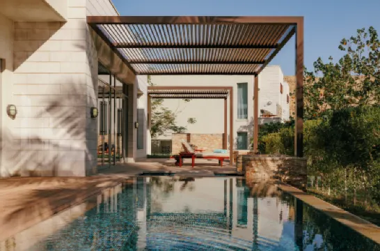 Jumeirah Muscat Bay Hotels near Qantab Beach