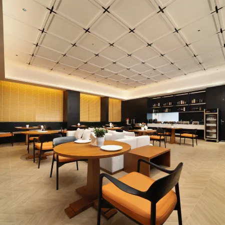 Jinchen Garden Hotel (Central Sky Street)