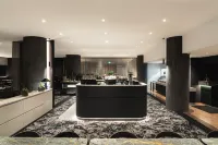Crowne Plaza AUCKLAND by IHG - breakfast