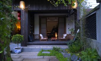 Shanyu Private Hot Spring Homestay (Dujiangyan Scenic Area Nanqiao)