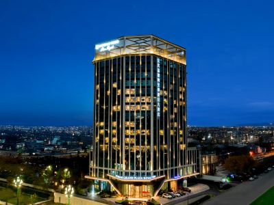 Wyndham Grand Plaza Royale Sanjiang Yibin