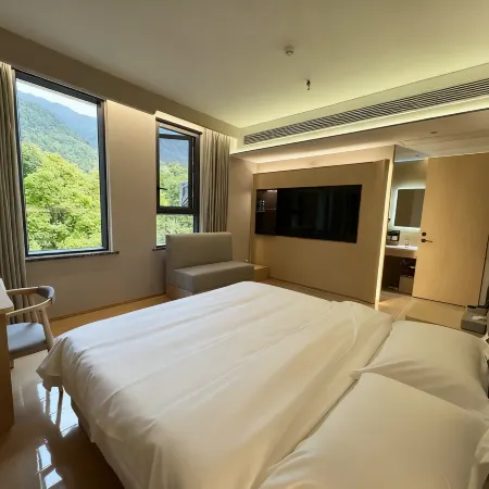 Luzhou Wine B&B