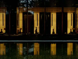 เดอะ ปูลี่ เซี่ยงไฮ้