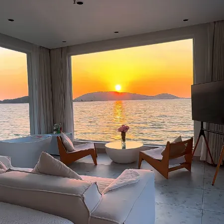 Manhua Island Lake View Homestay