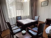 Miaozu Buyi Hotel - 2-Star