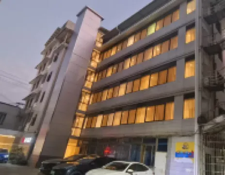 Yuanzhongyuan Hotel Hoteles cerca de ZhongShan Lu BuXingJie