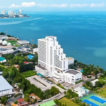 Cholchan Pattaya Beach Resort Hotels near Tubtim Plaza
