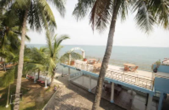 Allisa Resort Hotel Hotels near Anyer Beach