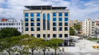 Hainan Wanting Resort Hotel (Haiyun Square Branch) - Romantic