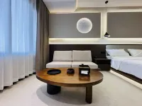 Yunmu · YUNMU Hot Spring Homestay (Xinzhou Ancient City)