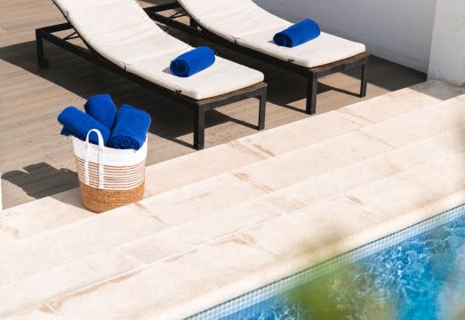 오닉스 피라 루프탑 수영장