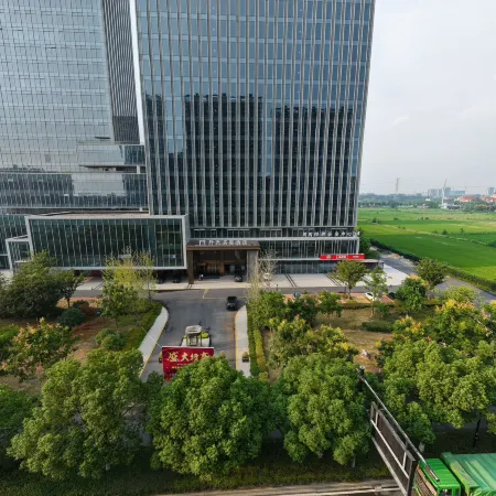 New Century Mingting Hotel in Xucun, Haining, Jiaxing