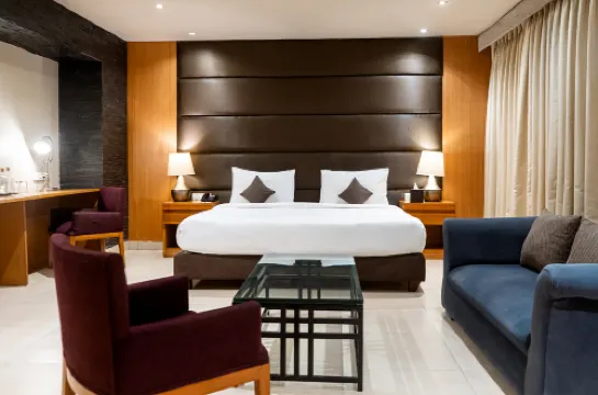 Udman Hotel Panchshila Park