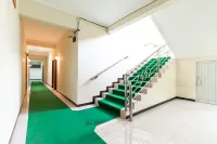 Urbanview Hotel Bartu Moh Toha Bandung
