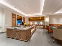 Vienna Hotel (Jinghe People's Park Branch) Hotels in Jinghe