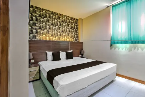 Townhouse Oak near Stasiun Purwosari for