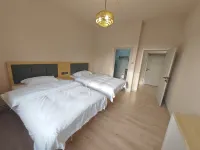 Huayue Hotel & B&B