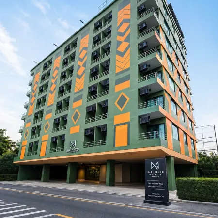 Infinite Hotel @Ratchada Отели рядом с достопримечательностью «Станция метро Ratchadapisek»