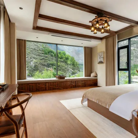 YuShi Low-Altitude Mountain View Resort & Manor