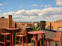 Medichë Rooms Pedro Diez Hotels near Carabanchel