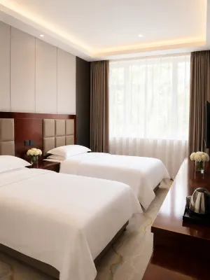 Wusu Ruihua Business Hotel