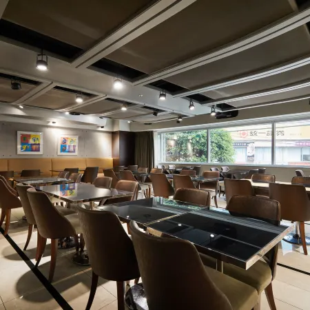 K Hotel Yungho Отели рядом с достопримечательностью «Станция метро Dingxi»