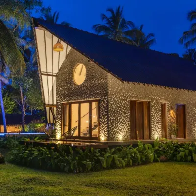Avora Lake Villas Hotels near Gnana Maniyo Temple