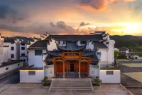 โรงแรมหมิงอวี่ อู้หยวน - สระว่ายน้ำบนดาดฟ้า