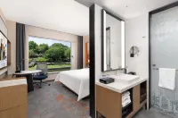 Hilton Garden Inn Zaozhuang Lunan Water City - parking